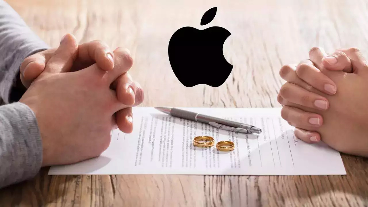 Apple Phone | విడాకులు కోరిన భార్య.. ఆపిల్ కంపెనీపై దావా వేసిన భర్త..! అసలు కారణం ఏంటో తెలుసా..? Apple Phone | విడాకులు కోరిన భార్య.. ఆపిల్ కంపెనీపై దావా వేసిన భర్త..! అసలు కారణం ఏంటో తెలుసా..?