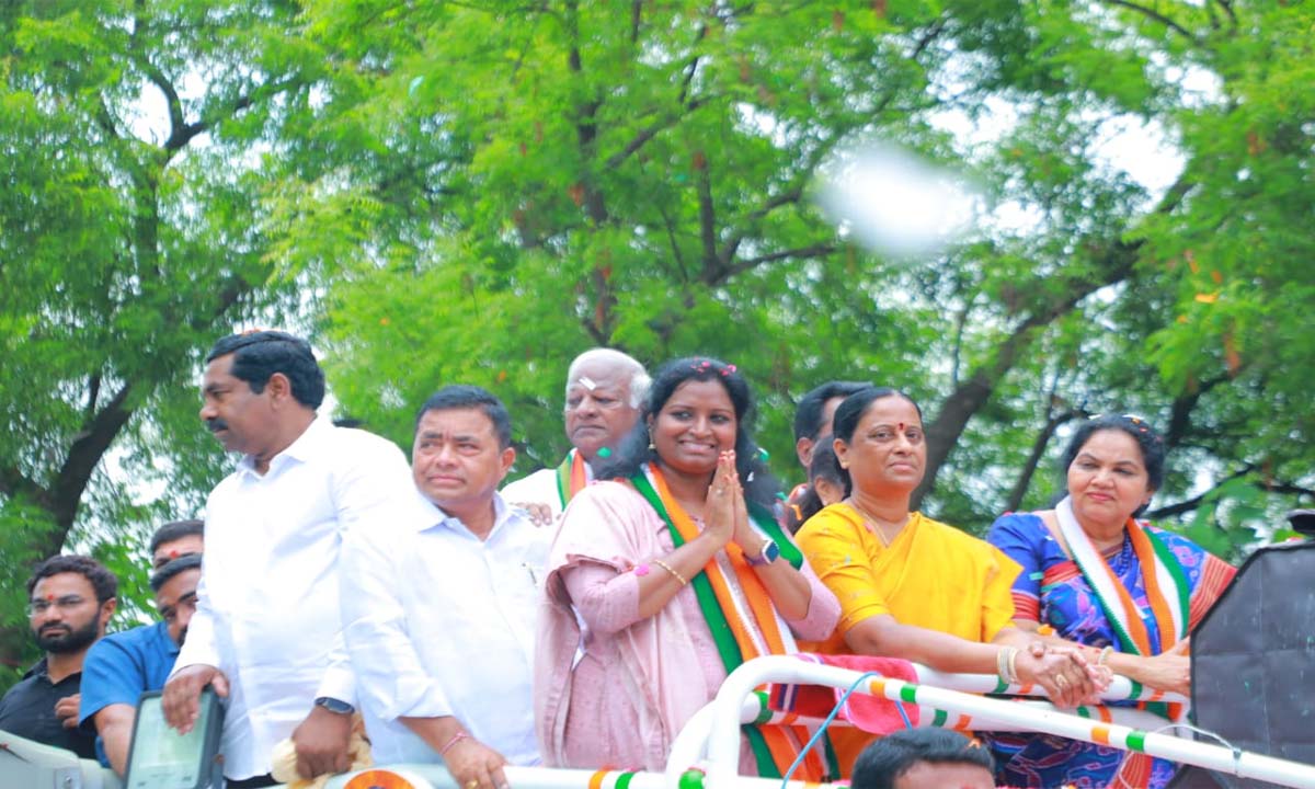స్థానిక సంస్థల ఎన్నికల్లో కష్టపడాలి : రాష్ట్ర మంత్రి కొండా సురేఖ స్థానిక సంస్థల ఎన్నికల్లో కష్టపడాలి : రాష్ట్ర మంత్రి కొండా సురేఖ