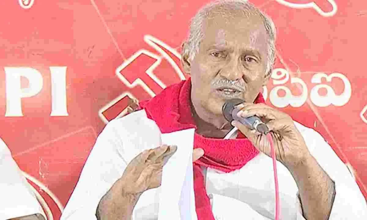 తెలుగు రాష్ట్రాల సీఎంల భేటీని స్వాగతిస్తున్నాం: సీపీఐ రాష్ట్ర కార్యదర్శి కూనంనేని తెలుగు రాష్ట్రాల సీఎంల భేటీని స్వాగతిస్తున్నాం: సీపీఐ రాష్ట్ర కార్యదర్శి కూనంనేని