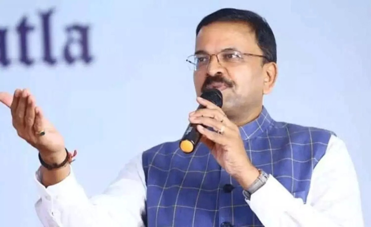 Laxminarayana | టీడీపీ కూటమి హామీలకు లక్ష కోట్లకు పైగా కావాలి Laxminarayana | టీడీపీ కూటమి హామీలకు లక్ష కోట్లకు పైగా కావాలి