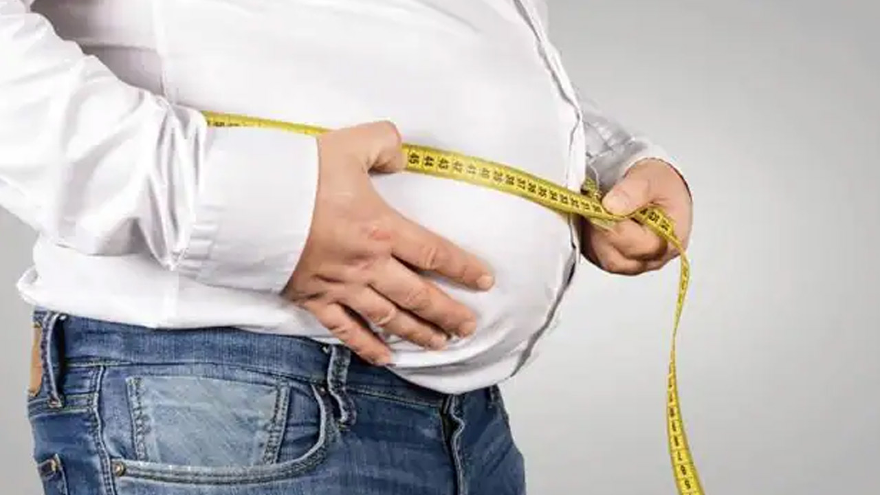 Health tips | బొర్రతో ఇబ్బందిగా ఉందా.. రాత్రివేళ వీటిని నానబెట్టి ఉదయాన్నే నీళ్లను తాగండి..! Health tips | బొర్రతో ఇబ్బందిగా ఉందా.. రాత్రివేళ వీటిని నానబెట్టి ఉదయాన్నే నీళ్లను తాగండి..!
