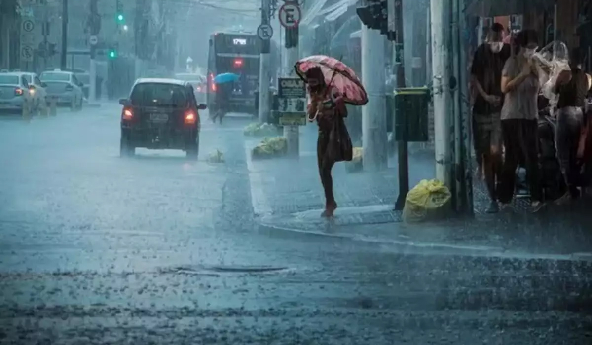 TG Weather Update | తెలంగాణకు రెండురోజులు వర్ష సూచన.. ఎల్లో అలెర్ట్ జారీ చేసిన ఐఎండీ TG Weather Update | తెలంగాణకు రెండురోజులు వర్ష సూచన.. ఎల్లో అలెర్ట్ జారీ చేసిన ఐఎండీ