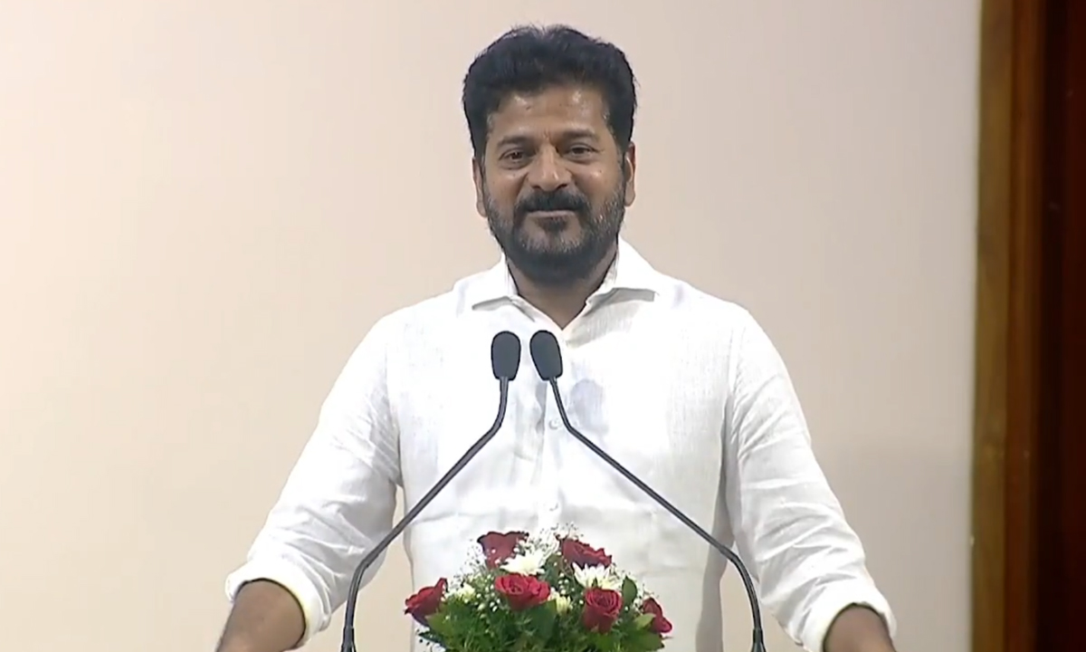 CM Revanth Reddy | మనం చంద్రబాబుతో పోటీ పడాల్సిందే: సీఎం రేవంత్రెడ్డి CM Revanth Reddy | మనం చంద్రబాబుతో పోటీ పడాల్సిందే: సీఎం రేవంత్రెడ్డి