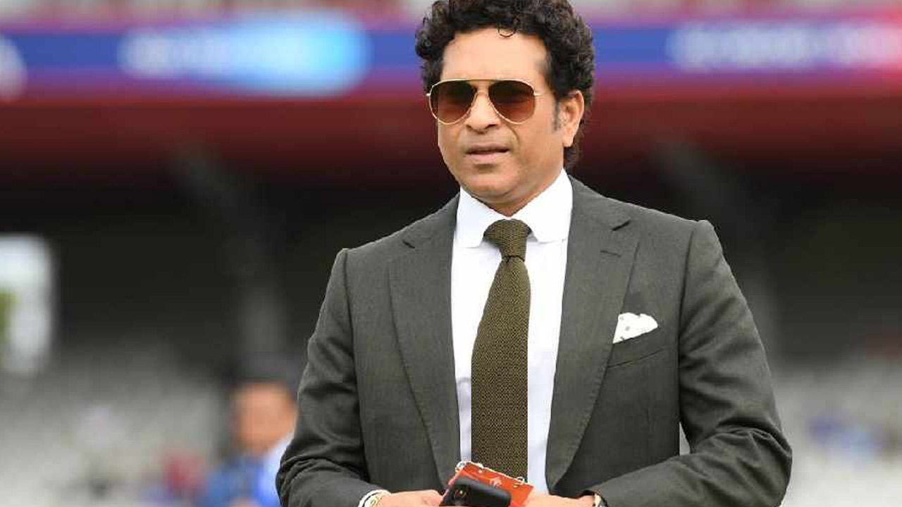 Sachin Tendulkar | ఆయన అక్కడా మాస్టరే, ఇక్కడా మాస్టరే.. స్టాక్ మార్కెట్లో కోట్లు గడిస్తున్న సచిన్ Sachin Tendulkar | ఆయన అక్కడా మాస్టరే, ఇక్కడా మాస్టరే.. స్టాక్ మార్కెట్లో కోట్లు గడిస్తున్న సచిన్