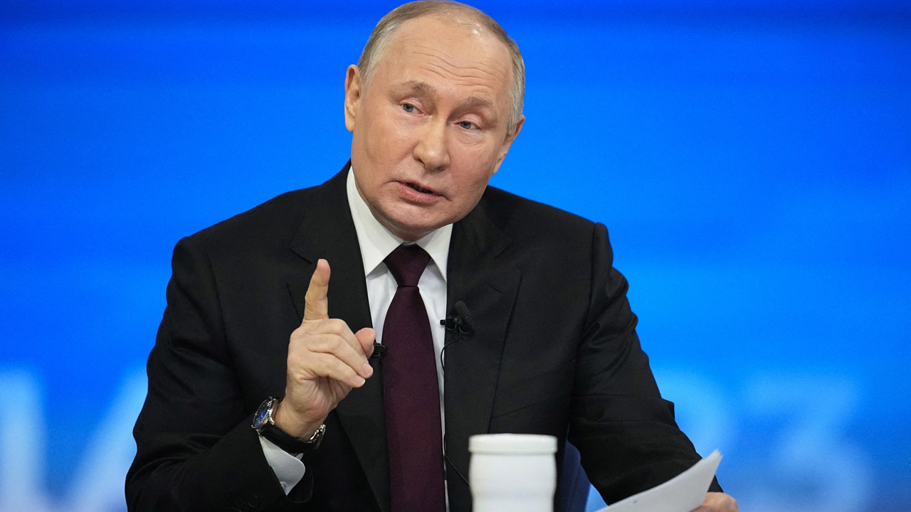 Vladimir Putin | అమెరికా ఆంక్షలను కలిసికట్టుగా ఎదుర్కొంటాం.. ఉత్తరకొరియా పర్యటనకు ముందు రష్యా అధ్యక్షుడు పుతిన్ Vladimir Putin | అమెరికా ఆంక్షలను కలిసికట్టుగా ఎదుర్కొంటాం.. ఉత్తరకొరియా పర్యటనకు ముందు రష్యా అధ్యక్షుడు పుతిన్