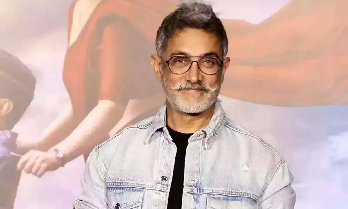 ముంబైలో ఆమిర్ఖాన్ కొత్త అపార్ట్మెంట్ రేటెంతో తెలుసా? యూపీలోనూ 22 ఇళ్లు! ముంబైలో ఆమిర్ఖాన్ కొత్త అపార్ట్మెంట్ రేటెంతో తెలుసా? యూపీలోనూ 22 ఇళ్లు!