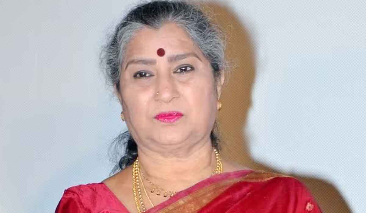 Annapoorna| కోరిక తీర్చమని డోర్స్ కొట్టేవారు.. ఎయిడ్స్ రావడంతో భయపడ్డారంటూ అన్నపూర్ణ కామెంట్స్ Annapoorna| కోరిక తీర్చమని డోర్స్ కొట్టేవారు.. ఎయిడ్స్ రావడంతో భయపడ్డారంటూ అన్నపూర్ణ కామెంట్స్