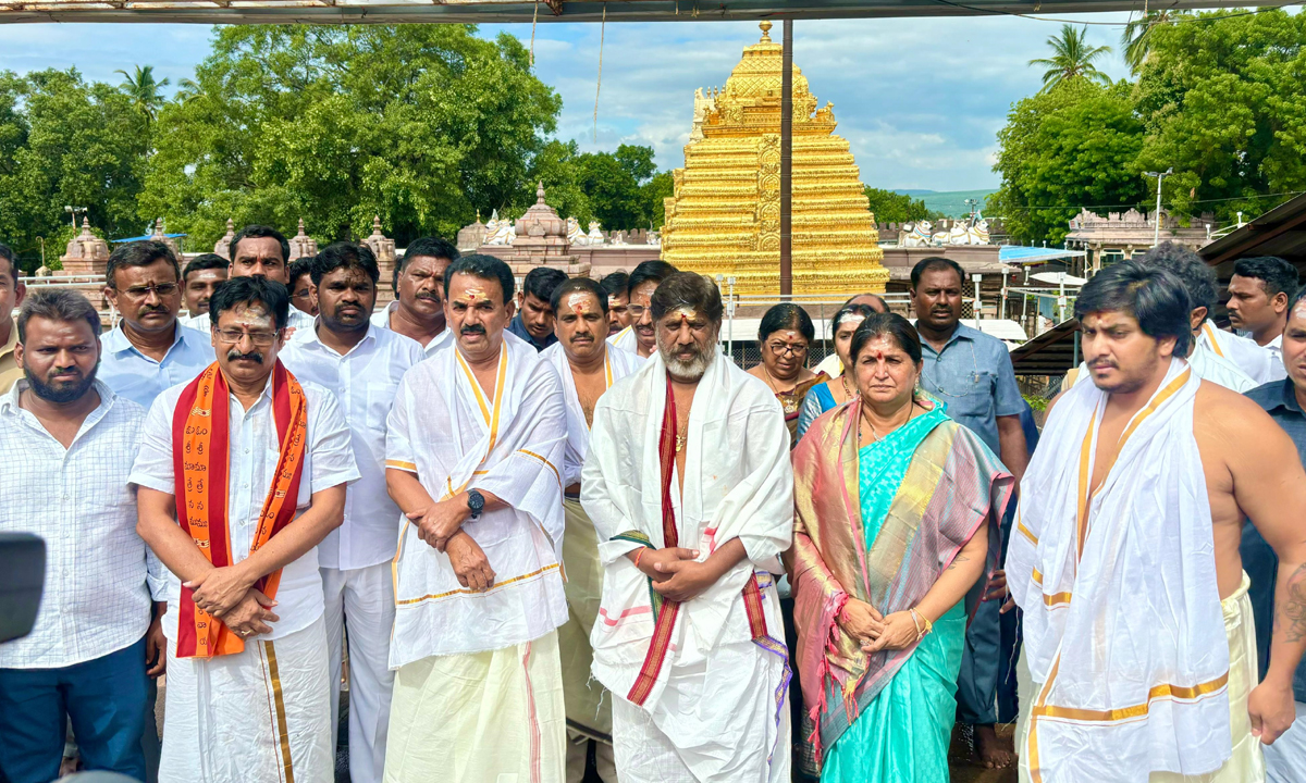 తెలంగాణలో రెప్పపాటు కూడా కరెంటు కోతలు లేవు: డిప్యూటీ సీఎం భట్టి తెలంగాణలో రెప్పపాటు కూడా కరెంటు కోతలు లేవు: డిప్యూటీ సీఎం భట్టి