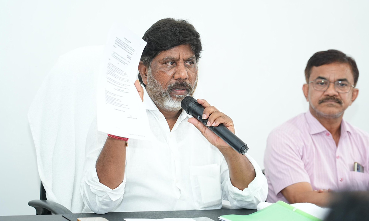 Telangana: ఉద్యోగాలపై మాట ఇచ్చాం.. నిలుపుకున్నాం: డిప్యూటీ సీఎం భట్టి Telangana: ఉద్యోగాలపై మాట ఇచ్చాం.. నిలుపుకున్నాం: డిప్యూటీ సీఎం భట్టి
