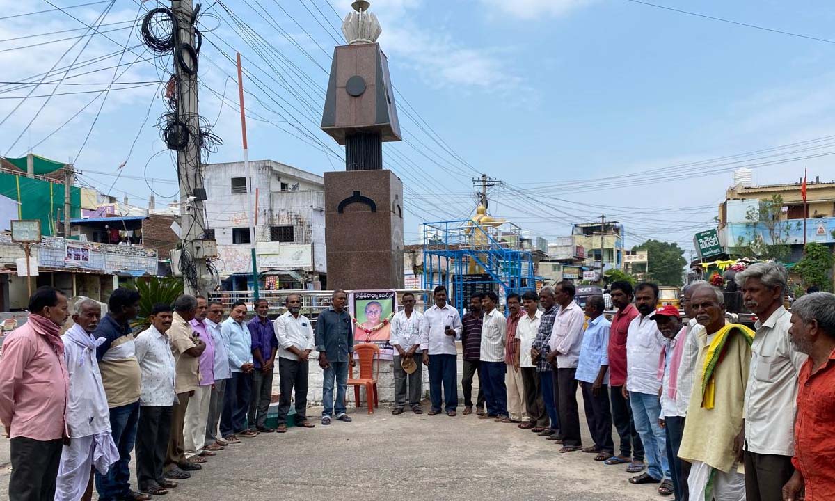 భారత విప్లవోద్యమ నాయకురాలు … రాధక్క ఆశయాలను కొనసాగిద్దాం భారత విప్లవోద్యమ నాయకురాలు … రాధక్క ఆశయాలను కొనసాగిద్దాం