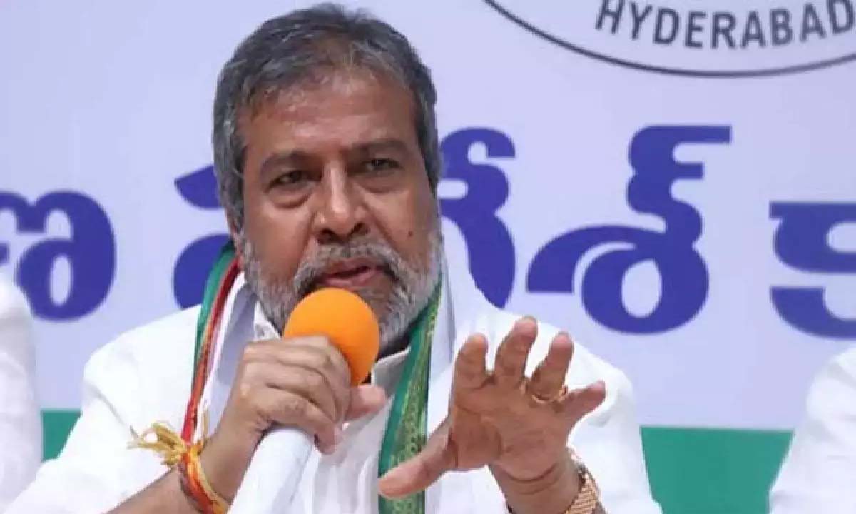 హైదరాబాద్ బిర్యానీ పేరు చెడగొడితే కఠిన చర్యలు … మంత్రి దామోదరం రాజనరసింహ హెచ్చరిక హైదరాబాద్ బిర్యానీ పేరు చెడగొడితే కఠిన చర్యలు … మంత్రి దామోదరం రాజనరసింహ హెచ్చరిక