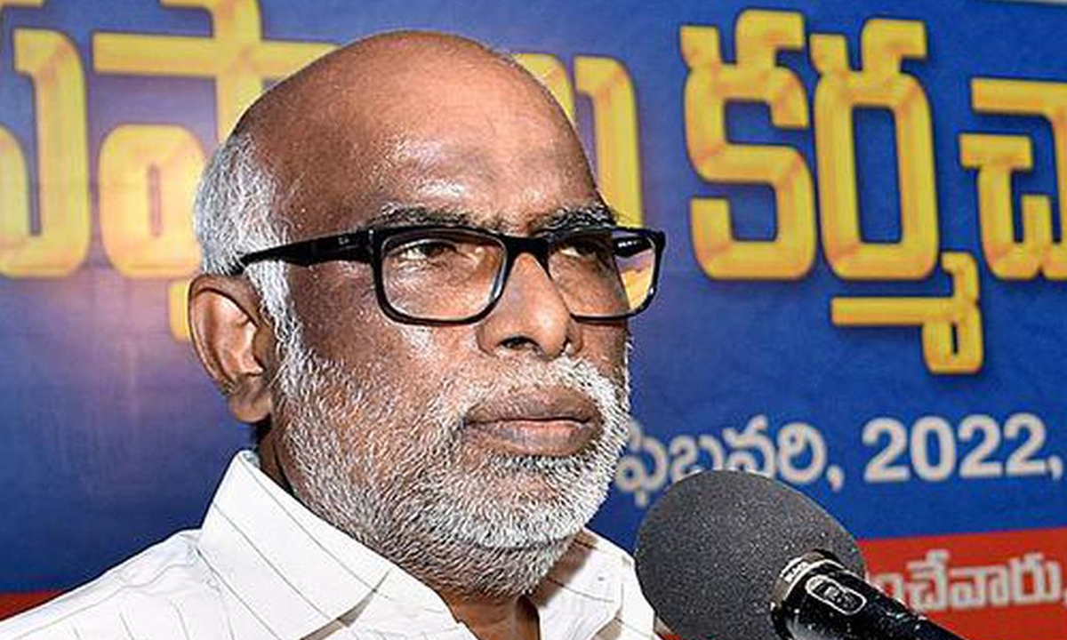 ఏపీలోనూ ఫోన్ ట్యాపింగ్.. మాజీ మంత్రి సంచలన ఆరోపణలు ఏపీలోనూ ఫోన్ ట్యాపింగ్.. మాజీ మంత్రి సంచలన ఆరోపణలు