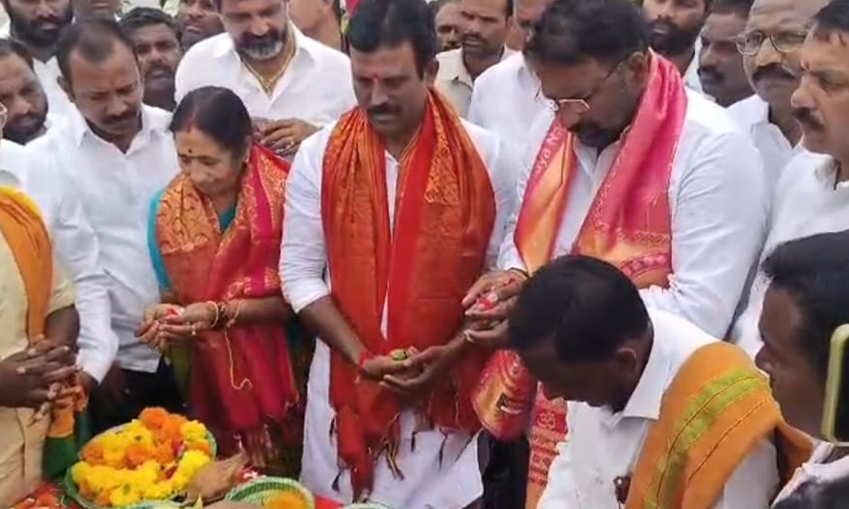 కోయిల్ సాగర్కు కృష్ణమ్మ పరుగులు కోయిల్ సాగర్కు కృష్ణమ్మ పరుగులు