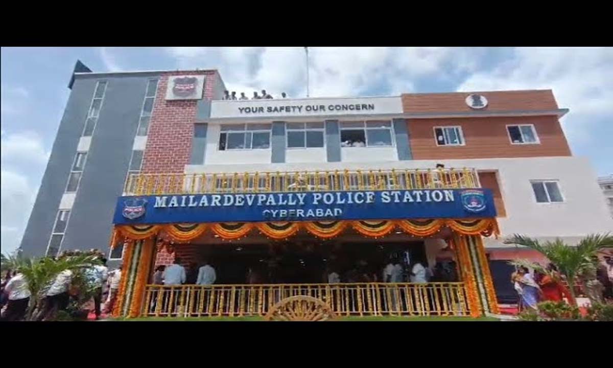 కూలిన గోడ…ఇద్దరు చిన్నారుల మృతి కూలిన గోడ…ఇద్దరు చిన్నారుల మృతి