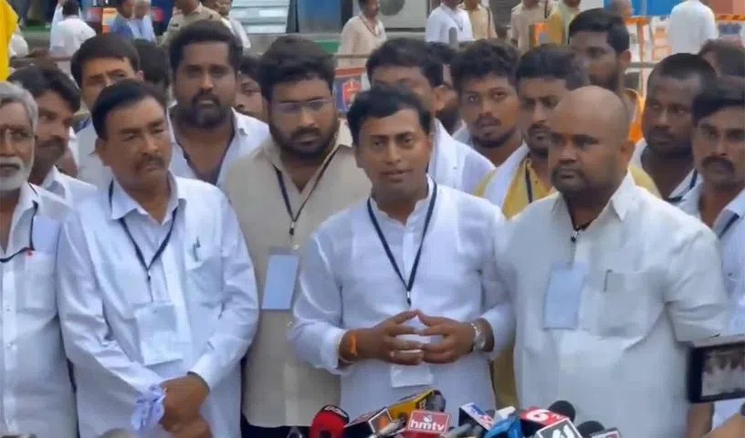 చెల్లని ఓట్లలో ‘పట్టభద్రులు’.. మూడవ రౌండుకే 23784 చెల్లని ఓట్లు చెల్లని ఓట్లలో ‘పట్టభద్రులు’.. మూడవ రౌండుకే 23784 చెల్లని ఓట్లు