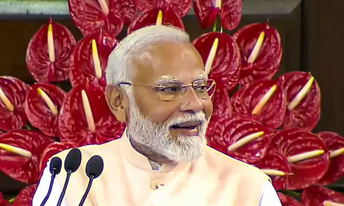 PM Modi | మూడోసారి ప్రధానిగా మోడీ.. పదేళ్ల తర్వాత కేంద్రంలో మళ్లీ సంకీర్ణ ప్రభుత్వం PM Modi | మూడోసారి ప్రధానిగా మోడీ.. పదేళ్ల తర్వాత కేంద్రంలో మళ్లీ సంకీర్ణ ప్రభుత్వం