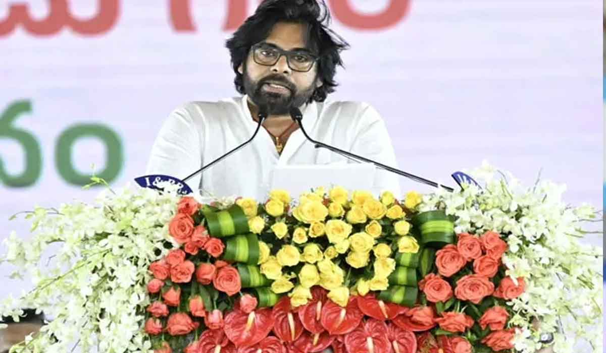 Pawan Kalyan | అసెంబ్లీలో ఎమ్మెల్యేగా ప్రమాణ స్వీకారం చేసిన పవన్ కళ్యాణ్.. వీడియో వైరల్ Pawan Kalyan | అసెంబ్లీలో ఎమ్మెల్యేగా ప్రమాణ స్వీకారం చేసిన పవన్ కళ్యాణ్.. వీడియో వైరల్