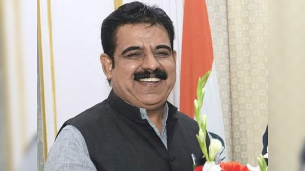 Shankar Lalwani | లోక్సభ ఎన్నికల్లో సరికొత్త చరిత్ర.. 10 లక్షల మెజార్టీతో బీజేపీ అభ్యర్థి గెలుపు Shankar Lalwani | లోక్సభ ఎన్నికల్లో సరికొత్త చరిత్ర.. 10 లక్షల మెజార్టీతో బీజేపీ అభ్యర్థి గెలుపు