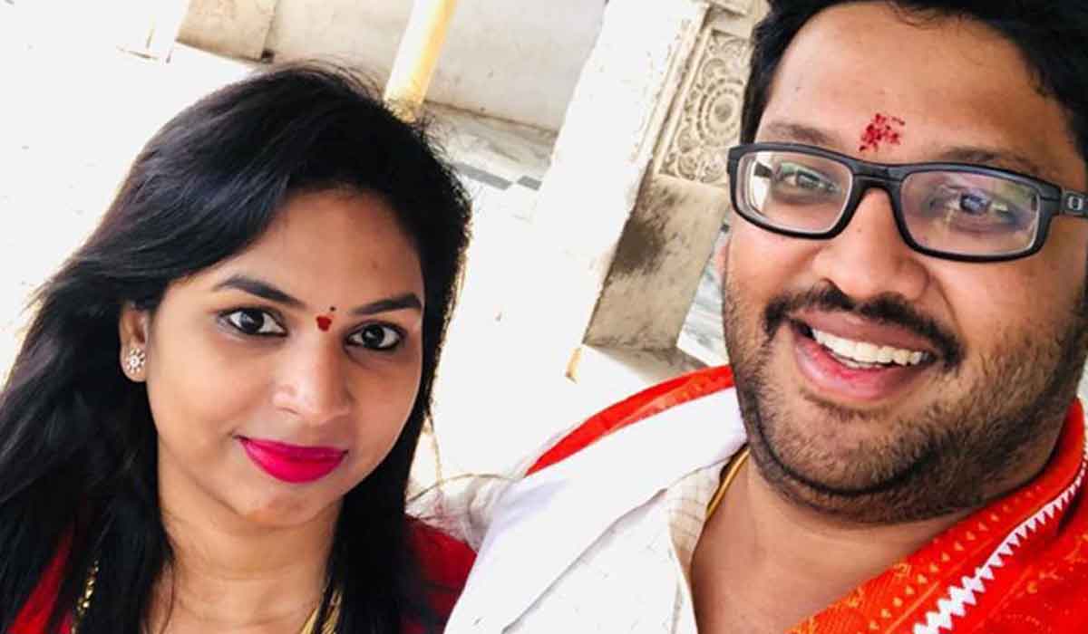 Sirish Bharadwaj| శిరీష్ భరద్వాజ్ రెండో భార్య ఎవరు.. ఆమె బ్యాక్గ్రౌండ్ తెలిస్తే ఆశ్చర్యపోతారు..! Sirish Bharadwaj| శిరీష్ భరద్వాజ్ రెండో భార్య ఎవరు.. ఆమె బ్యాక్గ్రౌండ్ తెలిస్తే ఆశ్చర్యపోతారు..!