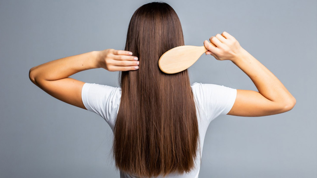 Beauty tips | స్త్రీలు బలమైన వెంట్రుకల కోసం ఏం చేయాలి..? Beauty tips | స్త్రీలు బలమైన వెంట్రుకల కోసం ఏం చేయాలి..?
