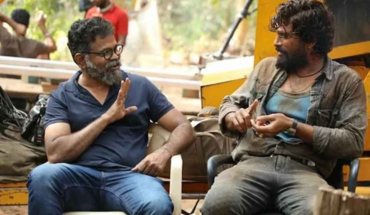 Sukumar| కోపంతో పుష్ప2 సెట్లో ఐఫోన్ విసిరేసిన సుకుమార్.. ఆయన కోపానికి కారణం? Sukumar| కోపంతో పుష్ప2 సెట్లో ఐఫోన్ విసిరేసిన సుకుమార్.. ఆయన కోపానికి కారణం?