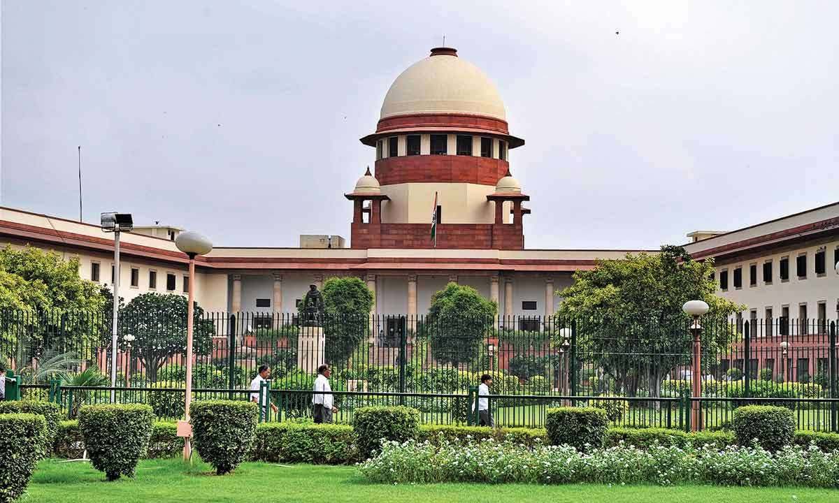 Supreme Court: సుప్రీంకోర్టులో.. తెలంగాణ కేసులు ఎన్ని పెండింగ్లో ఉన్నాయో తెలుసా? Supreme Court: సుప్రీంకోర్టులో.. తెలంగాణ కేసులు ఎన్ని పెండింగ్లో ఉన్నాయో తెలుసా?