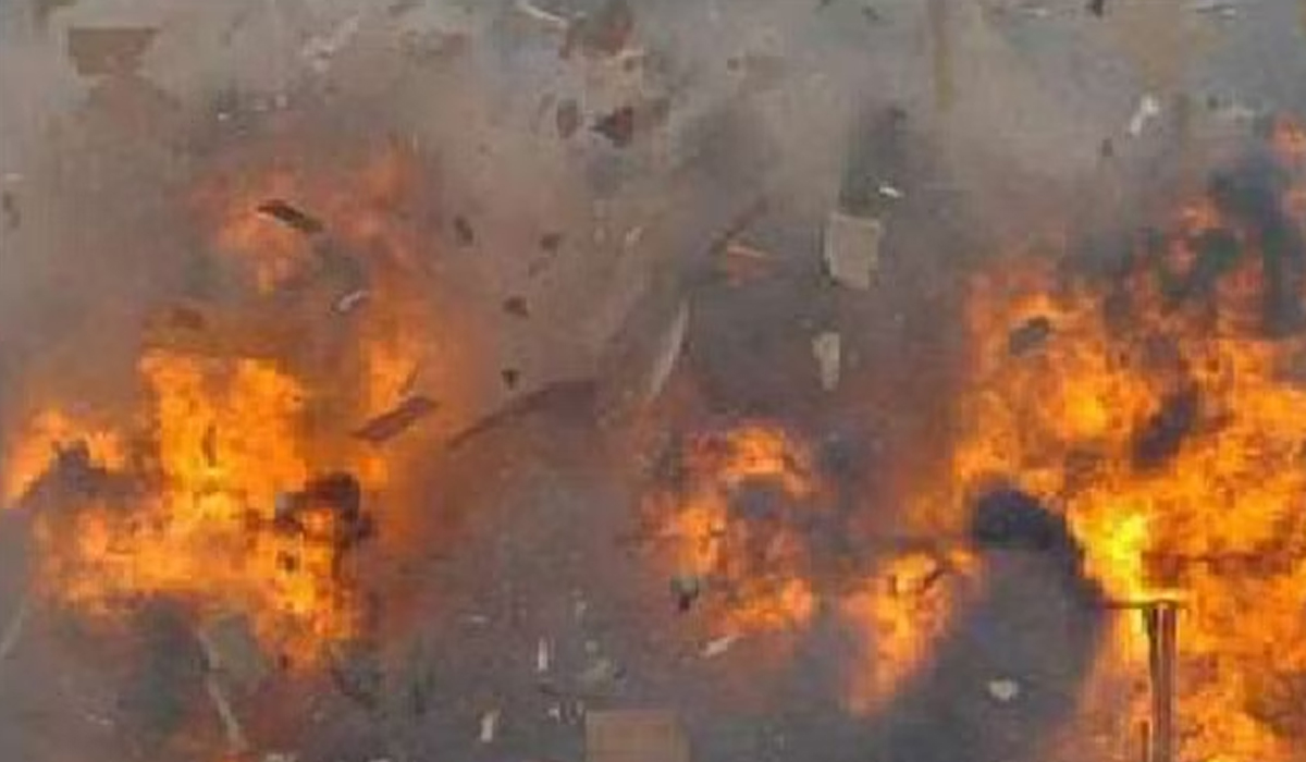IED Blast | బీజాపూర్లో ఐఈడీ బ్లాస్ట్.. ఇద్దరు జవాన్లు వీరమరణం..! IED Blast | బీజాపూర్లో ఐఈడీ బ్లాస్ట్.. ఇద్దరు జవాన్లు వీరమరణం..!