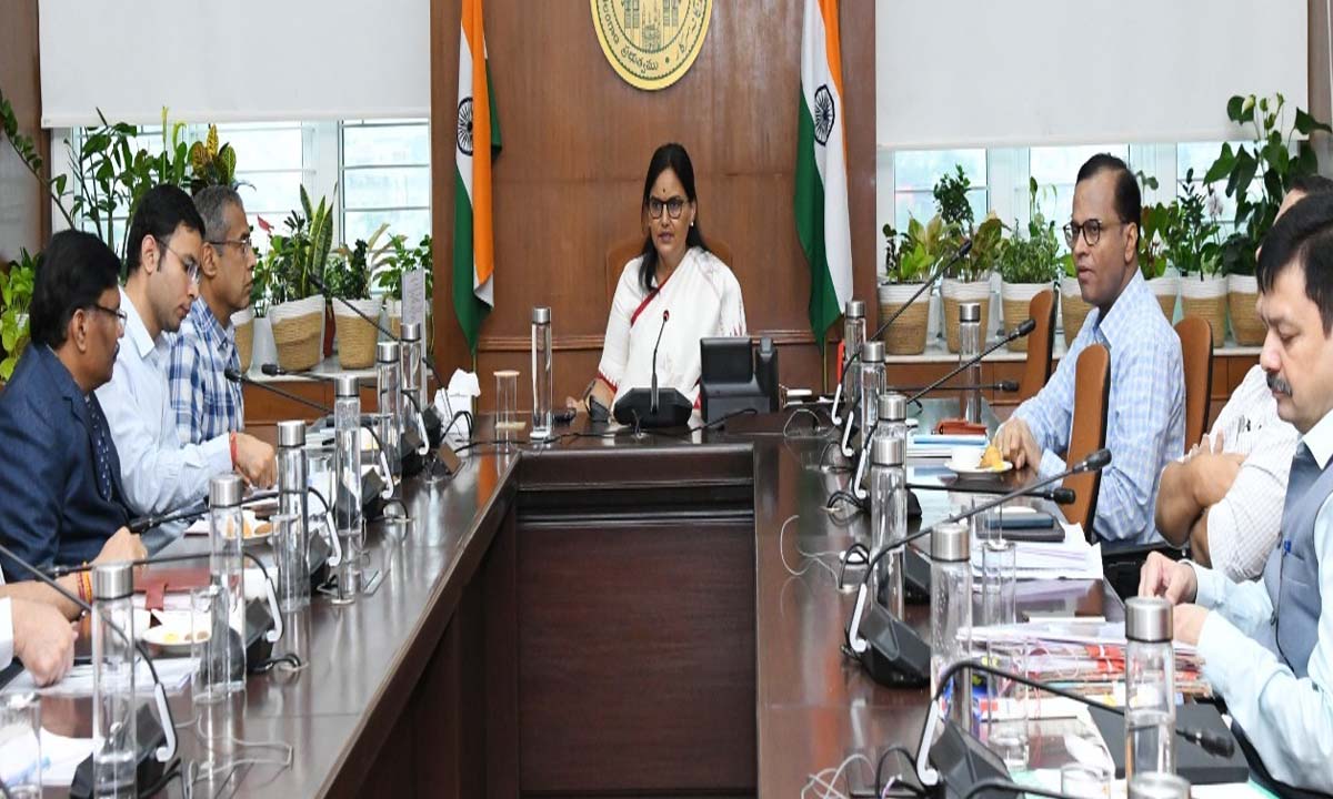 TELANGANA | బడ్జెట్ సన్నాహకం అధికారులతో సీఎస్ భేటీ TELANGANA | బడ్జెట్ సన్నాహకం అధికారులతో సీఎస్ భేటీ