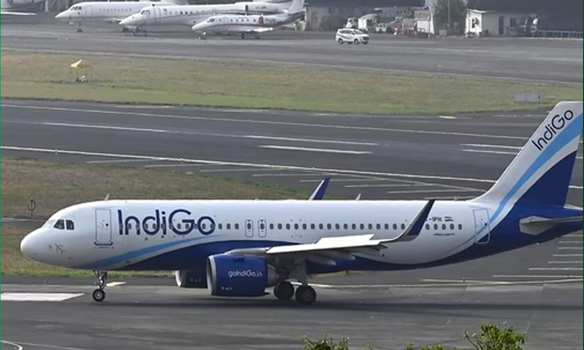 IndiGo flights | 192 ఇండిగో ఫ్లైట్లు రద్దు.. అందుబాటులో లేని రిఫండ్, రీబుకింగ్ IndiGo flights | 192 ఇండిగో ఫ్లైట్లు రద్దు.. అందుబాటులో లేని రిఫండ్, రీబుకింగ్