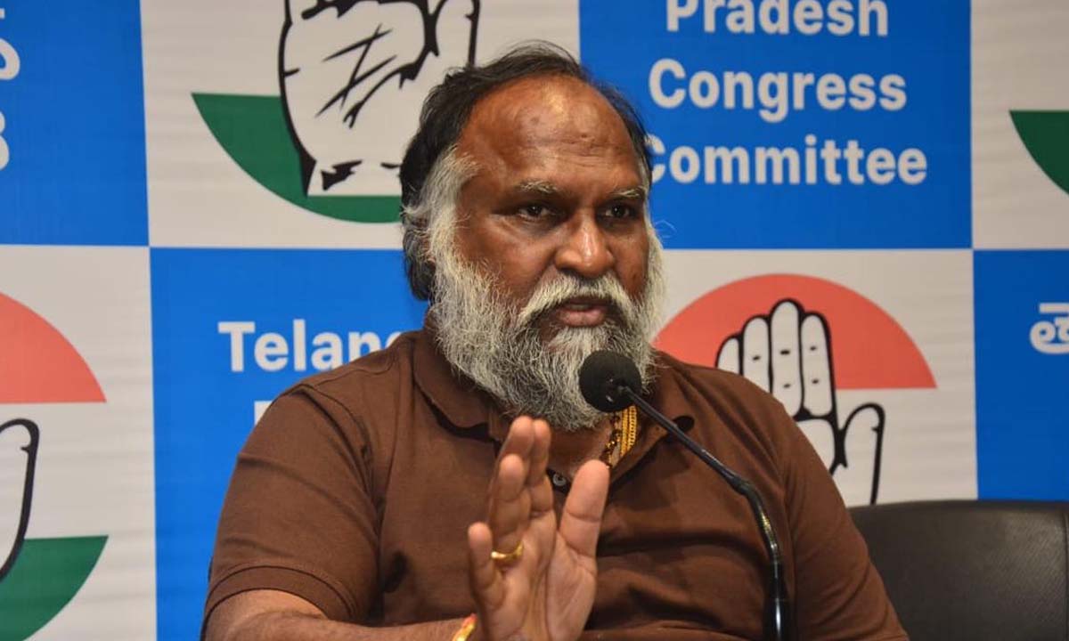 Jaggareddy | మీ పాలనలో ప్రోటోకాల్ పాటించారా .. బీఆరెస్పై జగ్గారెడ్డి ఫైర్ Jaggareddy | మీ పాలనలో ప్రోటోకాల్ పాటించారా .. బీఆరెస్పై జగ్గారెడ్డి ఫైర్