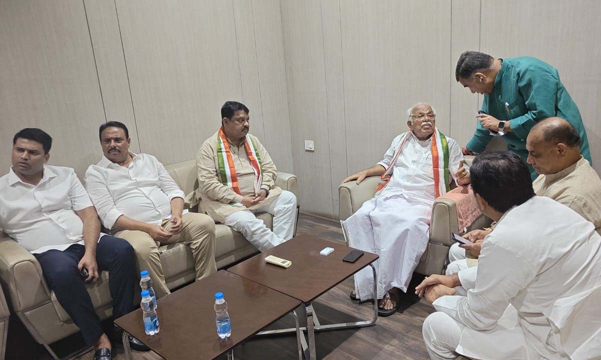 రెండోరోజు కురియన్ కమిటీ పోస్టుమార్టమ్ … ఎంపీ ఎన్నికల ఓటమి పై జిల్లాల వారిగా అభిప్రాయాల సేకరణ రెండోరోజు కురియన్ కమిటీ పోస్టుమార్టమ్ … ఎంపీ ఎన్నికల ఓటమి పై జిల్లాల వారిగా అభిప్రాయాల సేకరణ