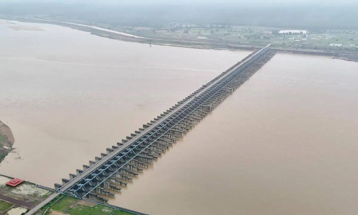 Kaleswaram Project : కాళేశ్వరం కొట్టుకుపోతే జరిగే విధ్వంసం ఎంతో తెలుసా? Kaleswaram Project : కాళేశ్వరం కొట్టుకుపోతే జరిగే విధ్వంసం ఎంతో తెలుసా?