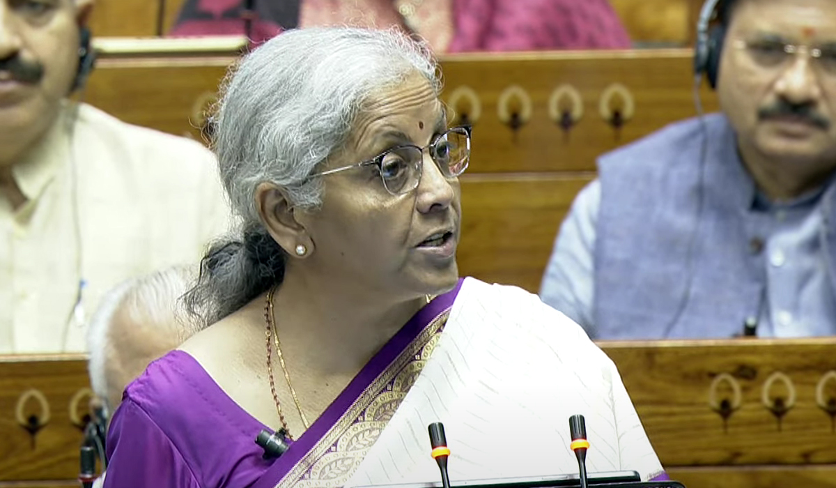 Budget 2024 | తొలిసారిగా ఉద్యోగాలకు వెళ్లేవారికి కేంద్రం అదిరిపోయే కానుక.. నెల జీతం గిఫ్ట్గా ఇవ్వనున్న మోదీ సర్కారు..! Budget 2024 | తొలిసారిగా ఉద్యోగాలకు వెళ్లేవారికి కేంద్రం అదిరిపోయే కానుక.. నెల జీతం గిఫ్ట్గా ఇవ్వనున్న మోదీ సర్కారు..!