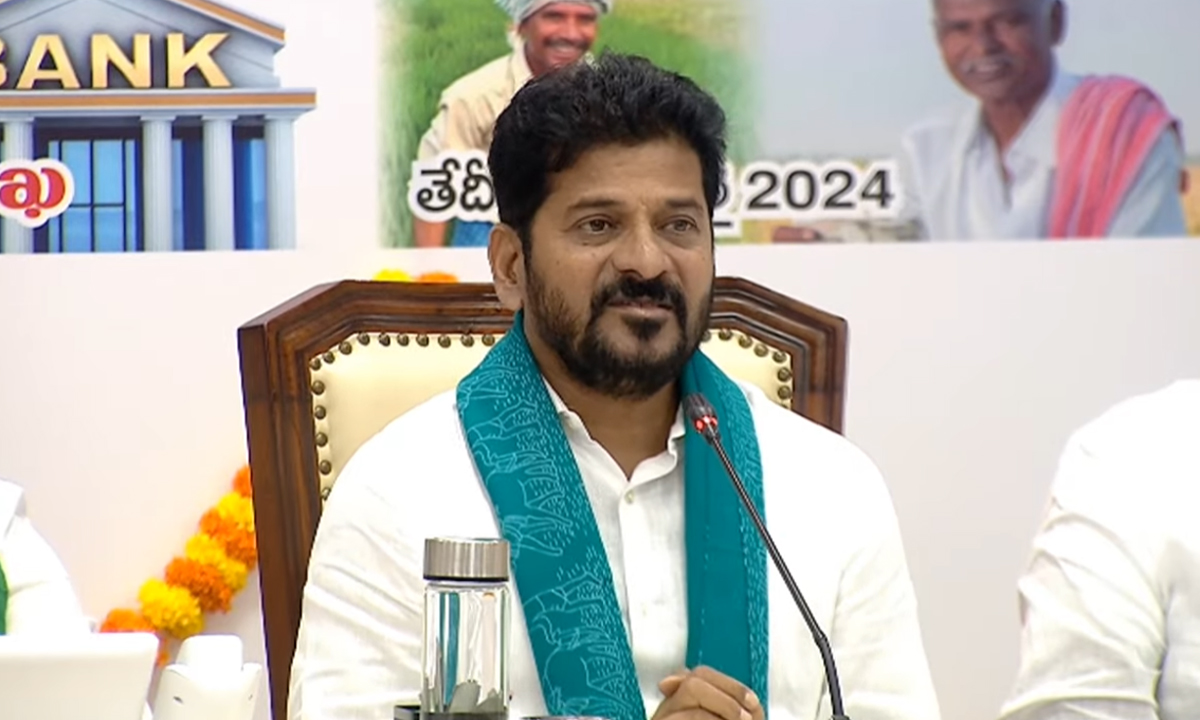 C.M. REVANTH REDDY | 20న ఢిల్లీకి సీఎం రేవంత్ రెడ్డి ,రాహుల్గాంధీతో భేటీ .. వరంగల్లో రైతు సభకు ఆహ్వానం C.M. REVANTH REDDY | 20న ఢిల్లీకి సీఎం రేవంత్ రెడ్డి ,రాహుల్గాంధీతో భేటీ .. వరంగల్లో రైతు సభకు ఆహ్వానం