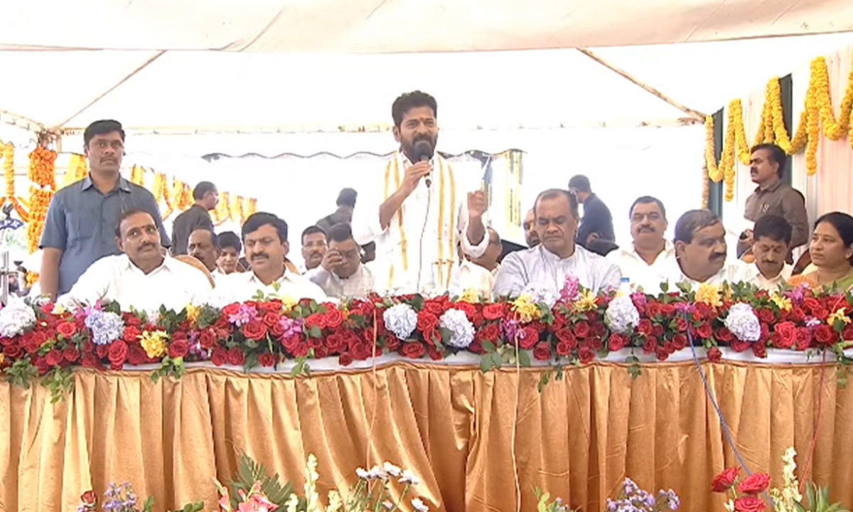 CM Revanth Reddy | హైదరాబాద్ సమస్యల పరిష్కారానికే హైడ్రా: సీఎం రేవంత్రెడ్డి CM Revanth Reddy | హైదరాబాద్ సమస్యల పరిష్కారానికే హైడ్రా: సీఎం రేవంత్రెడ్డి