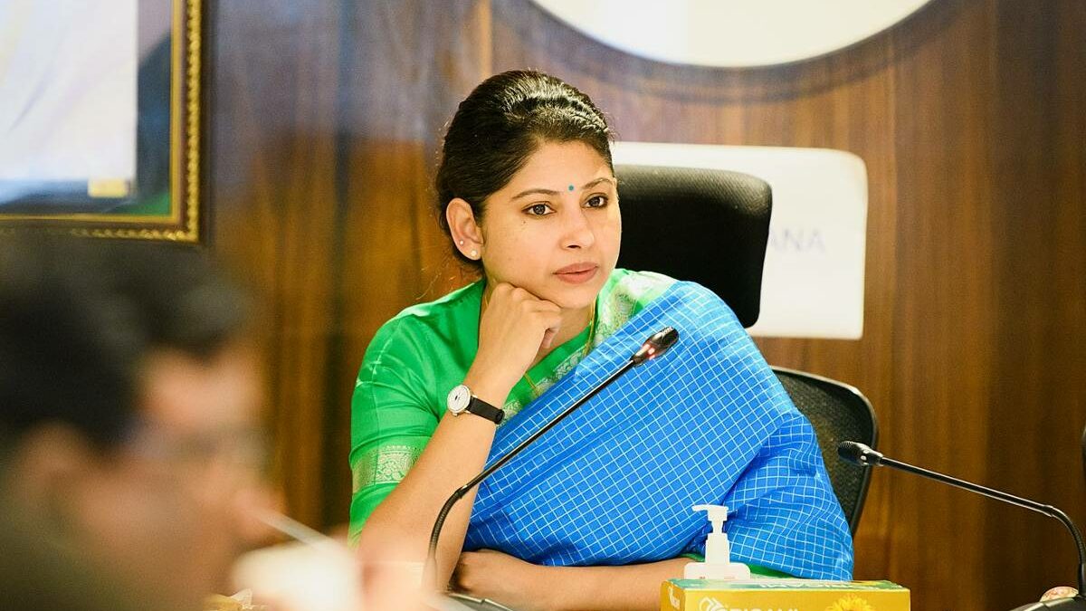 Smita Sabharwal | మరోసారి వార్తలకెక్కిన స్మితా సబర్వాల్ Smita Sabharwal | మరోసారి వార్తలకెక్కిన స్మితా సబర్వాల్