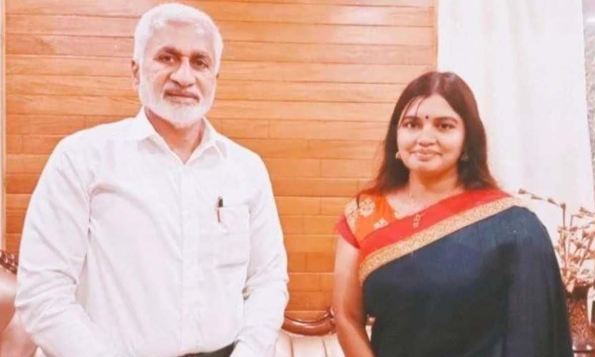 నా భార్య అక్రమసంతానానికి తండ్రెవరో తేల్చండి..! నా భార్య అక్రమసంతానానికి తండ్రెవరో తేల్చండి..!