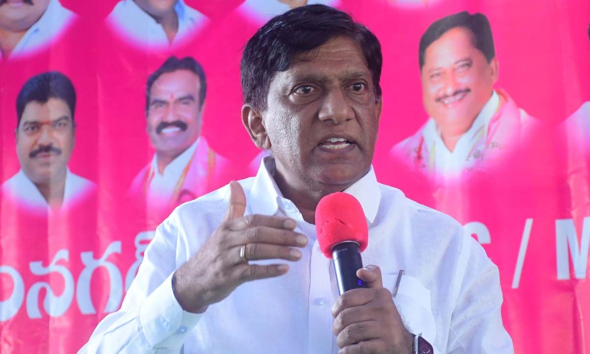 ప్రాంతీయ పార్టీలకు బతుకులేదన్న మోదీ..ఆ పార్టీల దయాతో ప్రధాని అయ్యారు … మాజీ ఎంపీ వినోద్ కుమార్ ప్రాంతీయ పార్టీలకు బతుకులేదన్న మోదీ..ఆ పార్టీల దయాతో ప్రధాని అయ్యారు … మాజీ ఎంపీ వినోద్ కుమార్