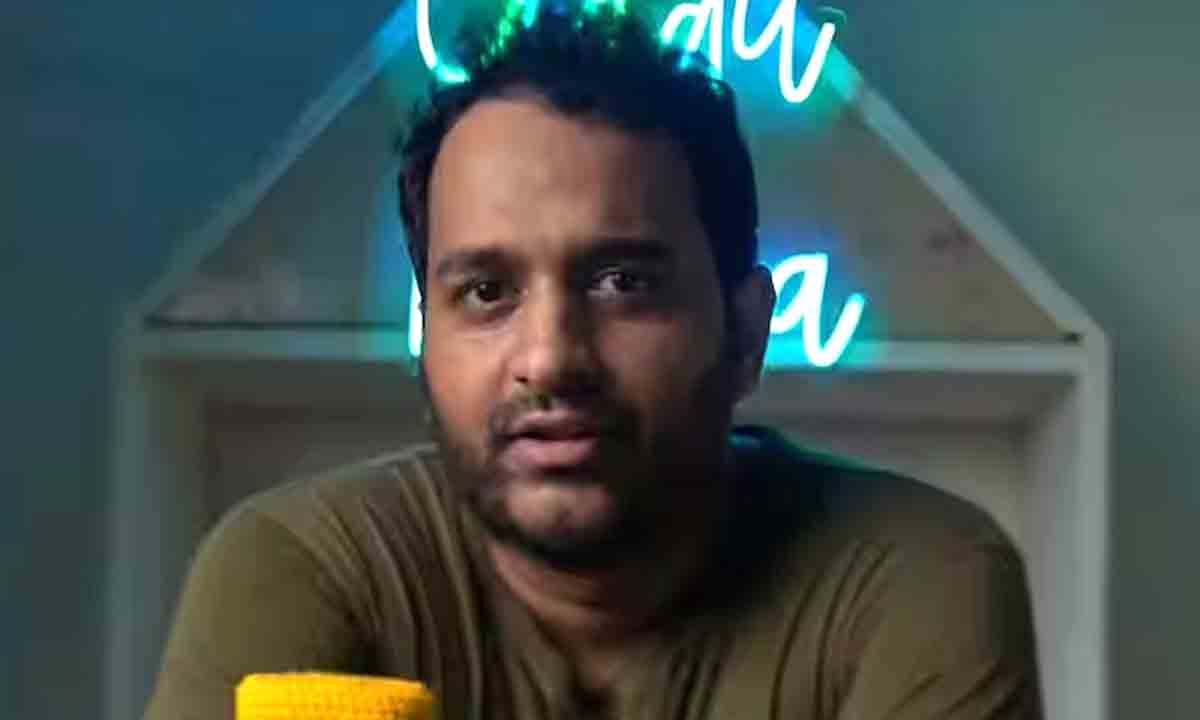 యూ ట్యూబర్ ప్రణీత్ అరెస్టు … బెంగుళూరు నుంచి హైదరాబాద్కు తరలింపు యూ ట్యూబర్ ప్రణీత్ అరెస్టు … బెంగుళూరు నుంచి హైదరాబాద్కు తరలింపు