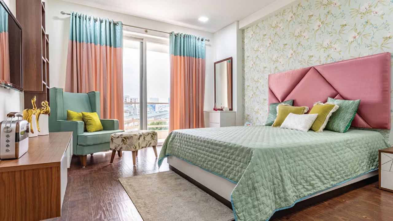 Bed Room | ఆనంద క్షణాలు గడిపే పడక గదిలో.. ఈ వస్తువులు ఉంటే దంపతులకు అశుభమట..! Bed Room | ఆనంద క్షణాలు గడిపే పడక గదిలో.. ఈ వస్తువులు ఉంటే దంపతులకు అశుభమట..!