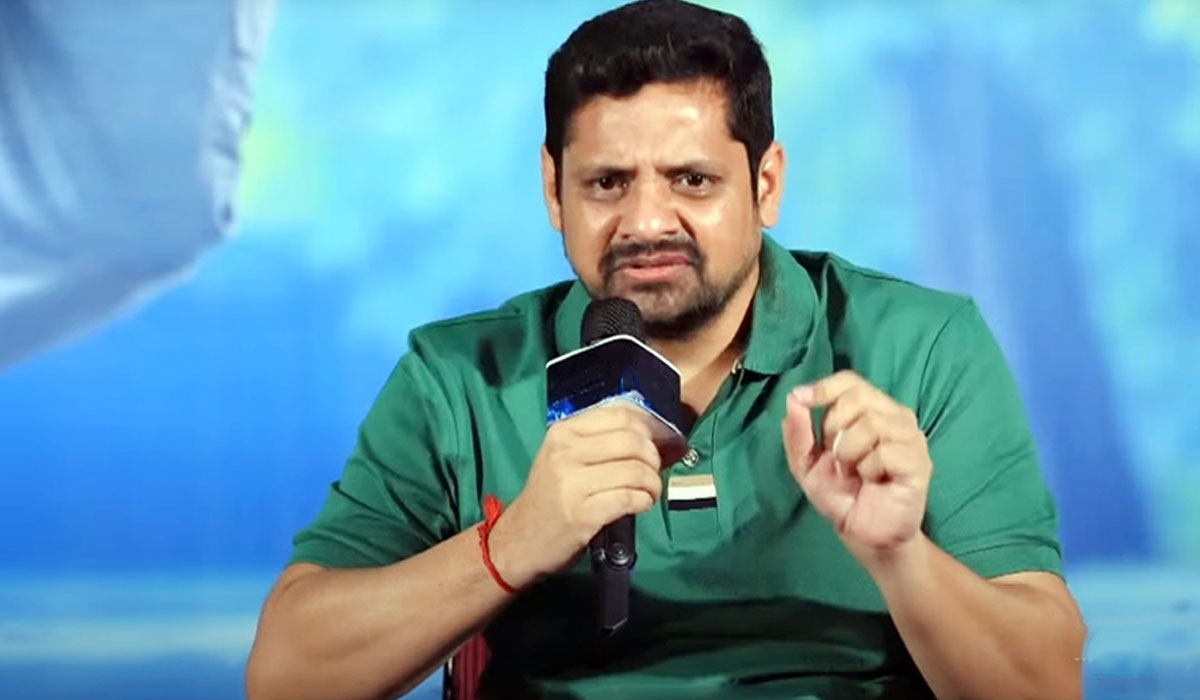 Mega vs Allu| మెగా, అల్లు ఫ్యామిలీల మధ్య విభేదాలపై క్లారిటీ ఇచ్చిన బన్నీ వాసు Mega vs Allu| మెగా, అల్లు ఫ్యామిలీల మధ్య విభేదాలపై క్లారిటీ ఇచ్చిన బన్నీ వాసు
