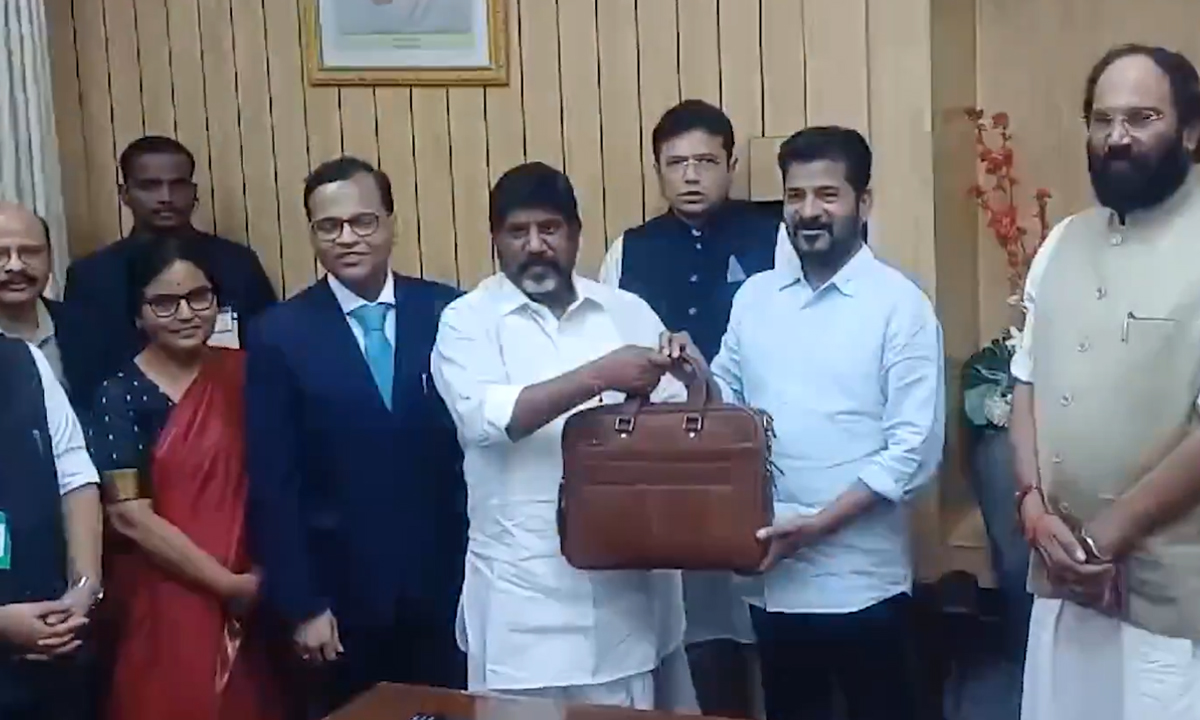 Telangana budget 2024 | అసెంబ్లీకి తెలంగాణ బడ్జెట్.. కేబినెట్ ఆమోదం Telangana budget 2024 | అసెంబ్లీకి తెలంగాణ బడ్జెట్.. కేబినెట్ ఆమోదం