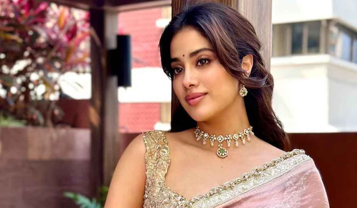 Janhvi Kapoor| తెలుగులో జాన్వీ కపూర్ హవా మాములుగా లేదుగా.. మరో సినిమా ఆఫర్ అందుకుందా? Janhvi Kapoor| తెలుగులో జాన్వీ కపూర్ హవా మాములుగా లేదుగా.. మరో సినిమా ఆఫర్ అందుకుందా?