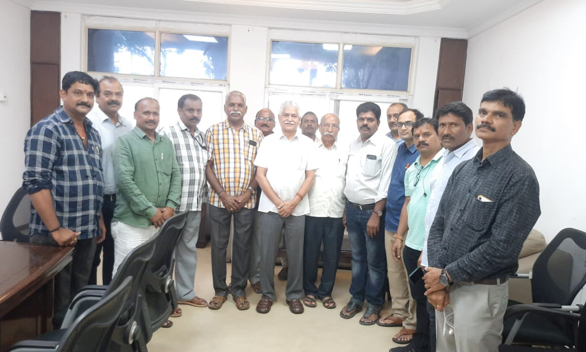 Journalists | ప్రభుత్వానికి రుణపడి ఉంటాం.. జర్నలిస్ట్ల దశాబ్దాల కల సాకారం Journalists | ప్రభుత్వానికి రుణపడి ఉంటాం.. జర్నలిస్ట్ల దశాబ్దాల కల సాకారం