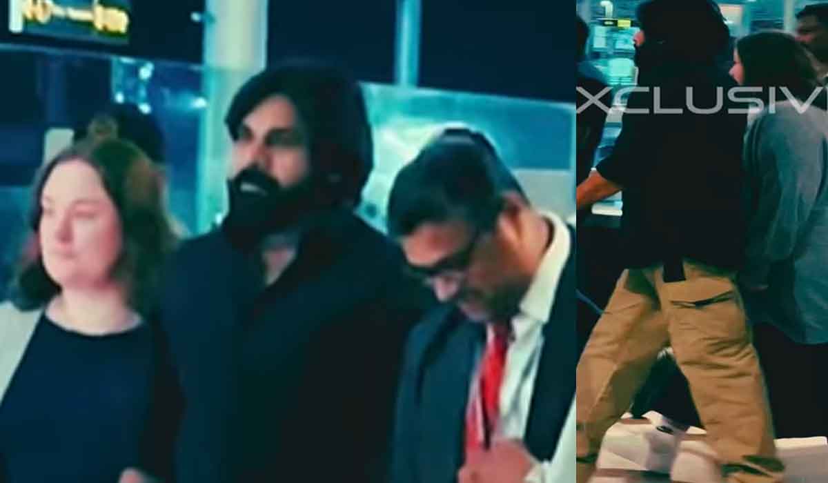 Pawan Kalyan| చాలా రోజుల తర్వాత స్టైలిష్ లుక్లో కనిపించిన పవన్ కళ్యాణ్.. భార్యతో ఎయిర్పోర్ట్లో ప్రత్యక్షం Pawan Kalyan| చాలా రోజుల తర్వాత స్టైలిష్ లుక్లో కనిపించిన పవన్ కళ్యాణ్.. భార్యతో ఎయిర్పోర్ట్లో ప్రత్యక్షం