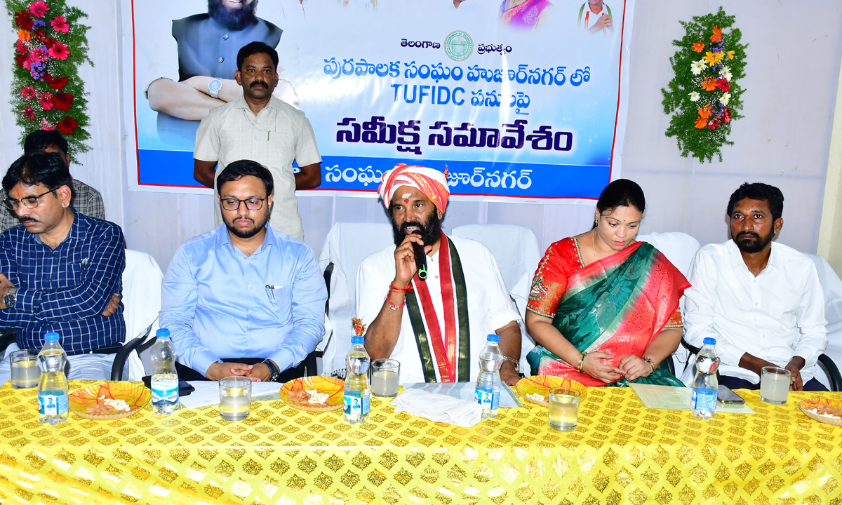 ఆదర్శ నియోజకవర్గాలుగా కోదాడ, హుజూర్నగర్లు: మంత్రి ఉత్తమ్ కుమార్ రెడ్డి ఆదర్శ నియోజకవర్గాలుగా కోదాడ, హుజూర్నగర్లు: మంత్రి ఉత్తమ్ కుమార్ రెడ్డి