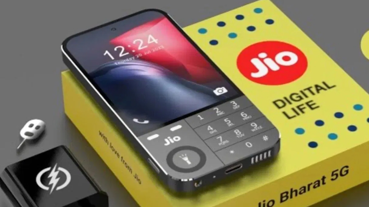 Jio Bharat 1 5G | భారత మార్కెట్లోకి త్వరలో జియో 5జీ స్మార్ట్ ఫోన్.. ధర కేవలం రూ.5,999..! Jio Bharat 1 5G | భారత మార్కెట్లోకి త్వరలో జియో 5జీ స్మార్ట్ ఫోన్.. ధర కేవలం రూ.5,999..!