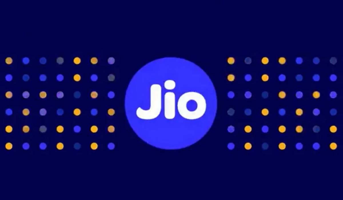 Jio 999 Plan | రూ.999కే కొత్త ప్లాన్ని తీసుకొచ్చిన జియో..! అన్లిమిటెడ్ డేటా.. 15 ఓటీటీలు ఫ్రీ..! Jio 999 Plan | రూ.999కే కొత్త ప్లాన్ని తీసుకొచ్చిన జియో..! అన్లిమిటెడ్ డేటా.. 15 ఓటీటీలు ఫ్రీ..!