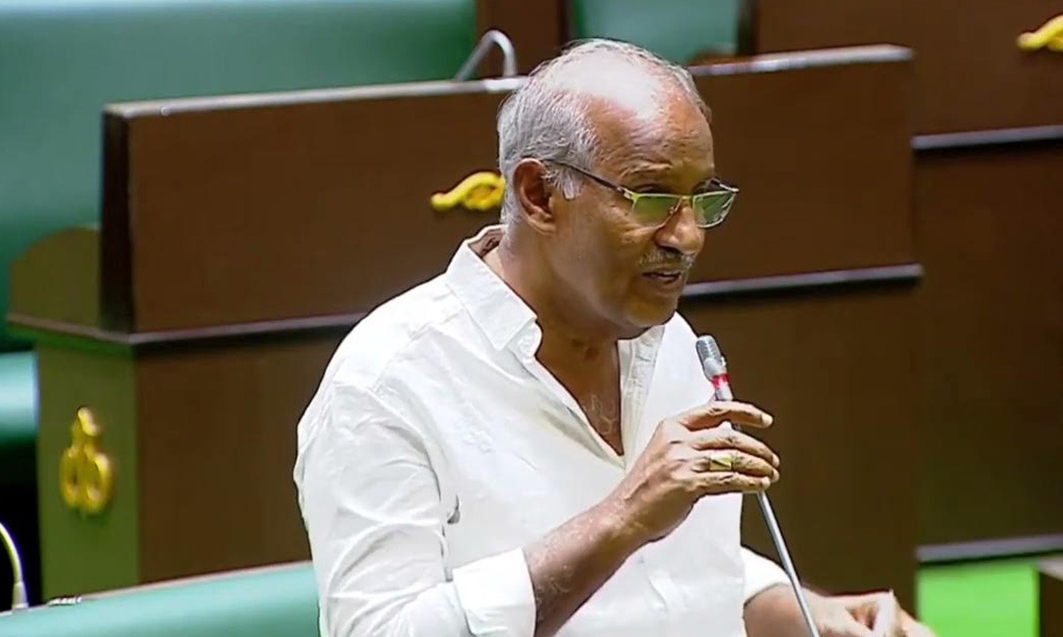 Koonanneni Sambasivarao | సబిత వివాదాన్ని స్పీకర్ వద్ధ పరిష్కరించుకోండి …సీపీఐ ఎమ్మెల్యే కూనంనేని సూచన Koonanneni Sambasivarao | సబిత వివాదాన్ని స్పీకర్ వద్ధ పరిష్కరించుకోండి …సీపీఐ ఎమ్మెల్యే కూనంనేని సూచన