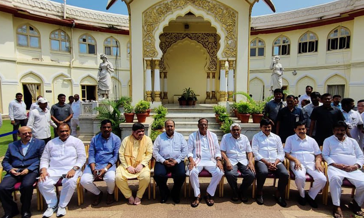 Kodandaram | ఎమ్మెల్సీలుగా కోదండరాం , అమీర్ అలీఖాన్ ల ప్రమాణ స్వీకారం Kodandaram | ఎమ్మెల్సీలుగా కోదండరాం , అమీర్ అలీఖాన్ ల ప్రమాణ స్వీకారం